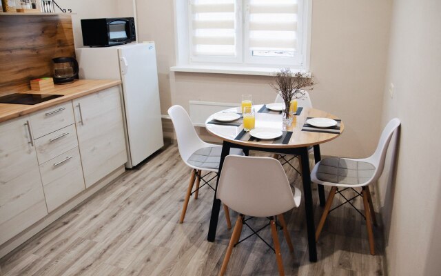 Vse Po-Domashnemu Na Alekseeva Flat
