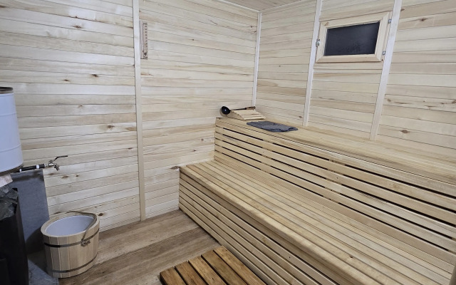 Chilla Villa Black Guest House 1