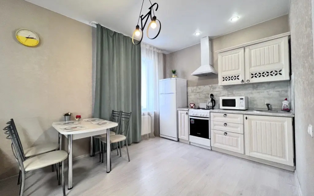 Yevro Dvukhkomnatnaya V Neposredstvennoy Blizosti Ot Tsentra Goroda 6 Spalnykh Mest Flat - Apartment in 카잔 - Photo 4