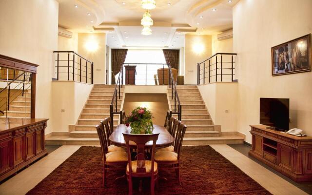 Multi Grand Pharaon Hotel