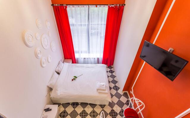 Этажидейли на Тверитина 46