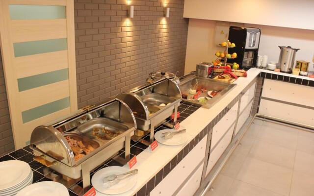Chisto Hotel