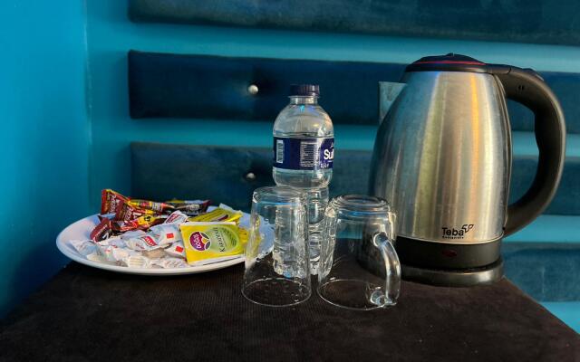 Отель Moon Blue