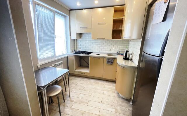 Квартира двухкомнатная в центре города OrenRoom56