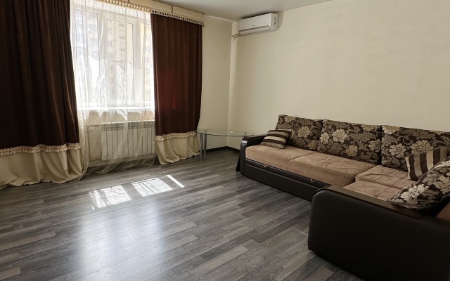 2-komnatnaya v luchshem rayone goroda Flat