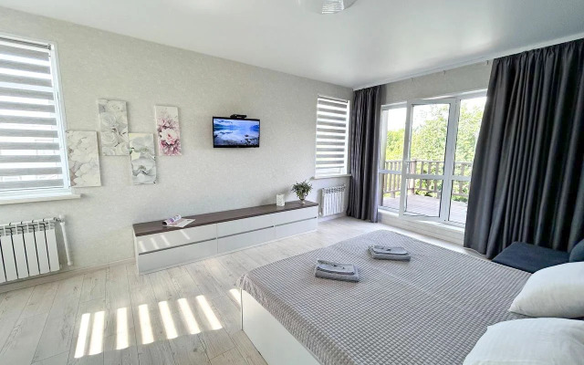 U Naberezhnoy Guest House