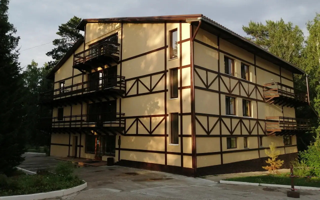 Отель Адмирал