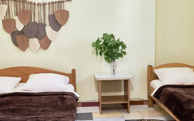 Отель Белый