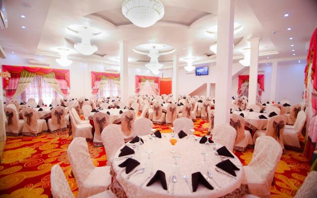 White House Hotel