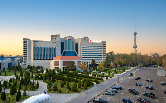 Отель Azimut Grand Tashkent