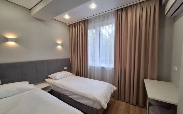 4 AVENUE Apartments