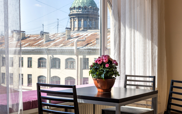 Апартаменты LH на канале Грибоедова