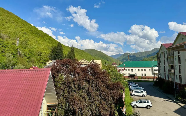 2-Kh Komnatnye Gory Ryadom s Kazino Apartments