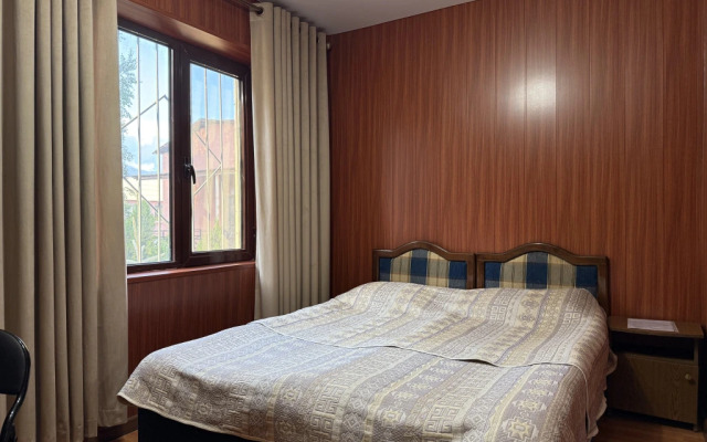 Kolorado Hotel