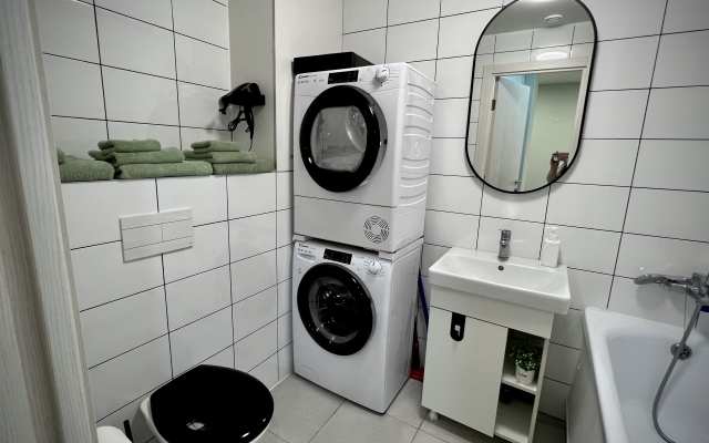 U Metro Bulvar Rokossovskogo Flat