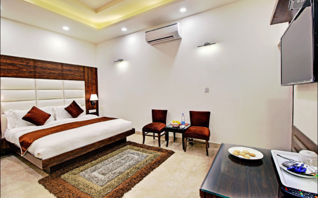 Wood Castle Spa & Resort Hotel