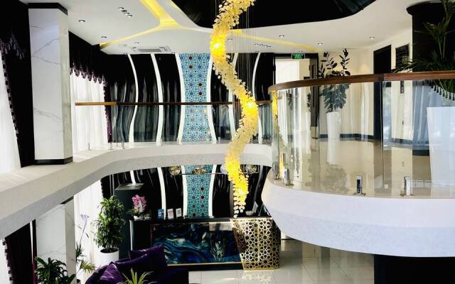Novza Palace Hotel