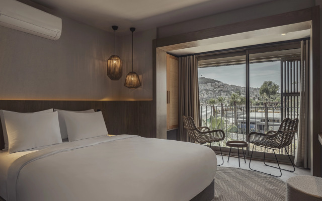 En Vie Beach Boutique Hotel