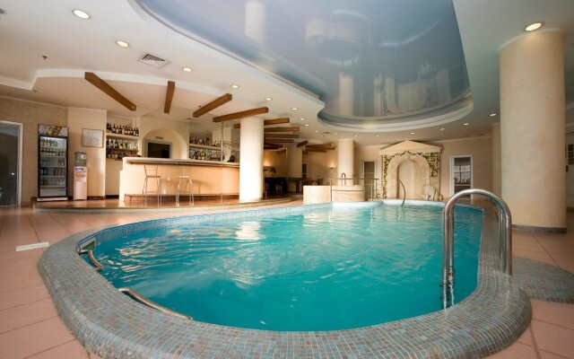 Aristokrat Oficial'nyj partnyor Otelya «Del'ta» Izmajlovo Hotel