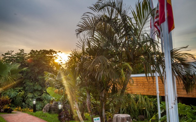 Отель Easter Island Eco Lodge