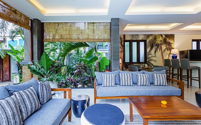 Вилла Kubu Luxury Seminyak Private Mansion