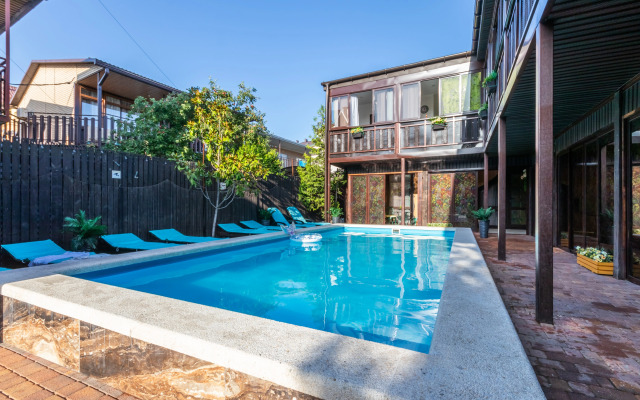 Villa Lychiya 2 Guest House