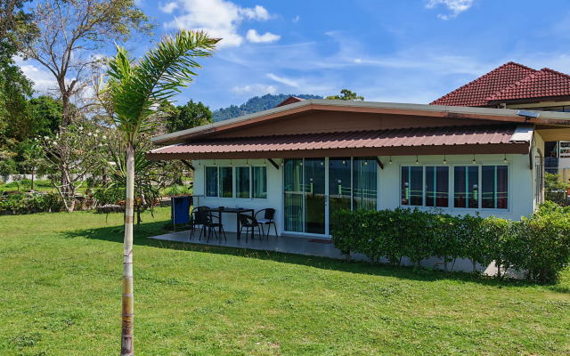 Курортный Отель Lipa Bay Residence