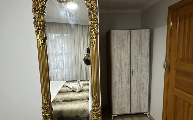 Отель Tree House