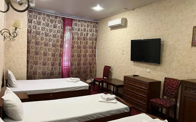 Avtor Hotel