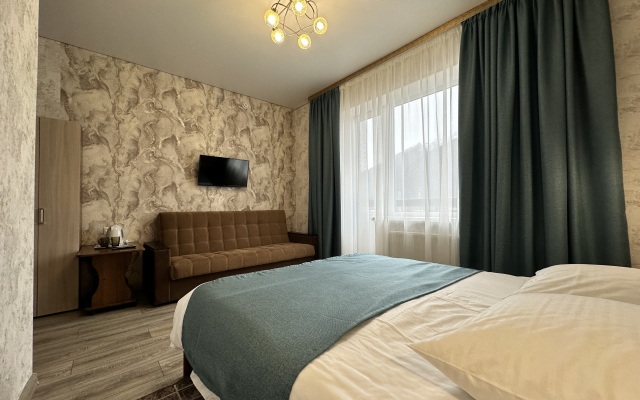 Vila Liza s Transferom k Podemnikam Guest House