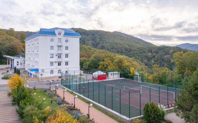 AZIMUT Park Hotel Prometey Nebug