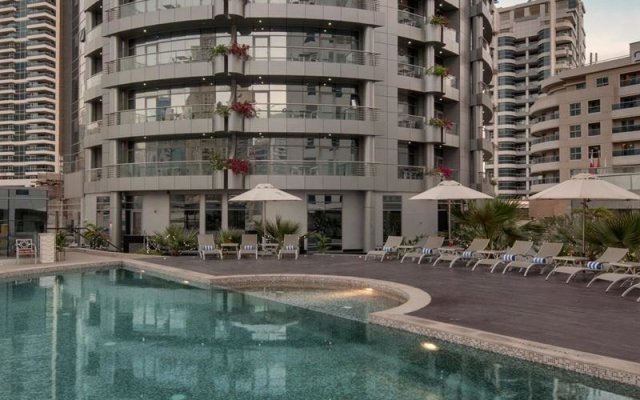 Курортный отель Signature Hotel Apartments & Spa