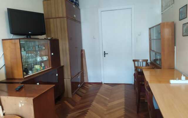 Atmosfernaya Na Zagorodnom Flat
