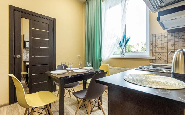 Apartment House on Zelenaya 1