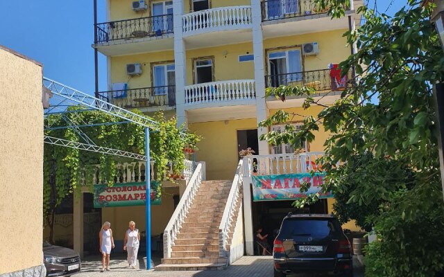 Akhra Guest House
