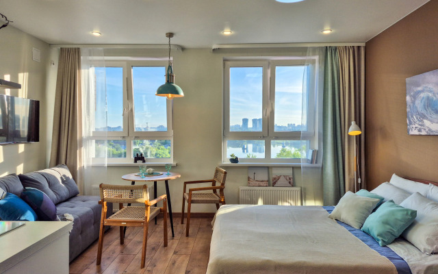 Studiya s panoramnym vidom na ozero Set Yokhoum Flat