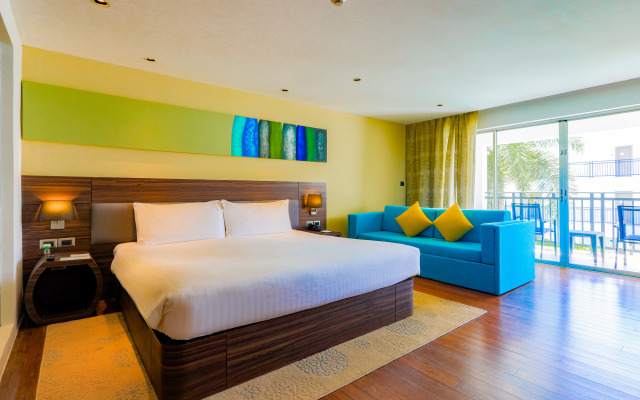 Holiday Inn Resort Phuket Surin Beach, an IHG Hotel