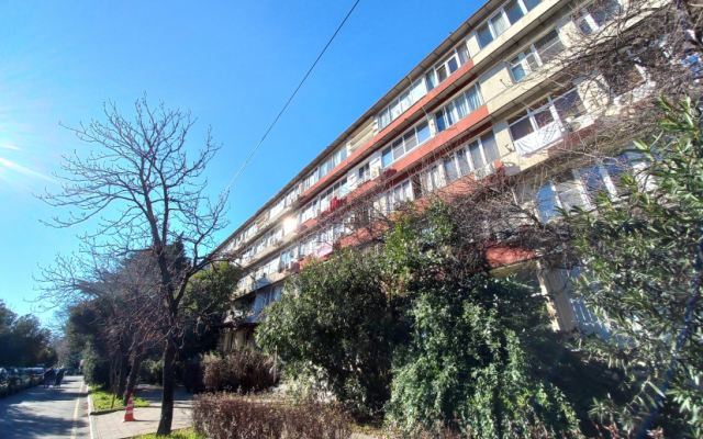 Na Chaykovskogo 6 Flat