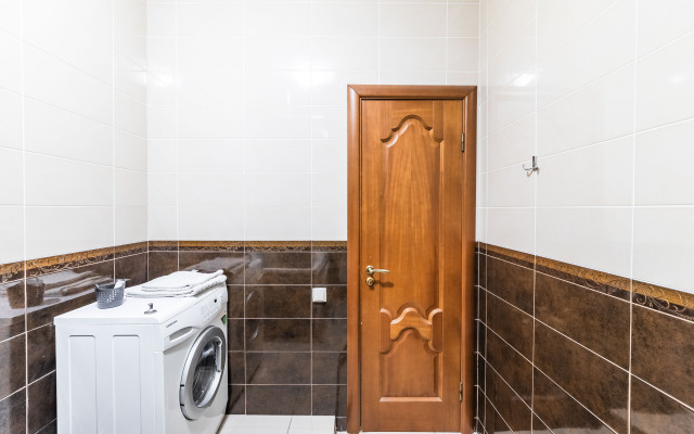 Апартаменты у Крейсера Авроры и Финляндского Вокзала