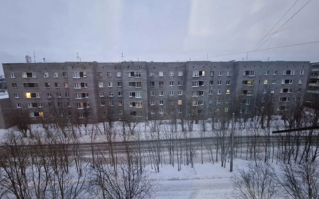 Квартира с Балконом в Спальном Районе