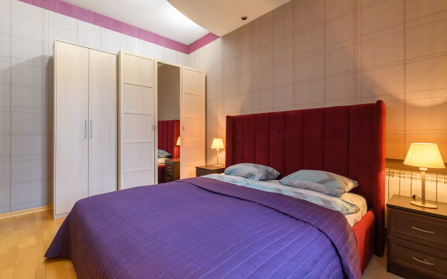 Апартаменты рядом с Казанским собором