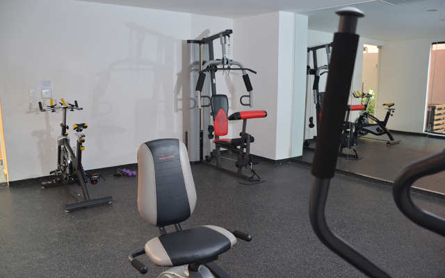 Business Gym and Pool Apartments