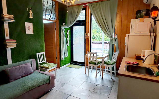 Semeinyy apart-otel Belyy Krolik Guest house