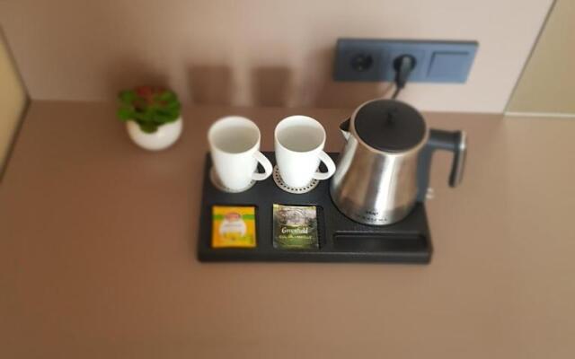 Chernyi Slon Hotel