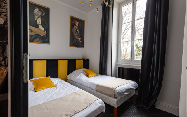 Chateau des Ayes