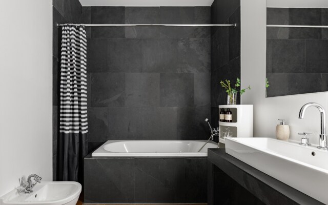 Апартаменты Minin Apartments с видом на Мойку 140 кв.м.