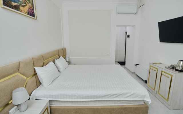 Hotel Registon Gold