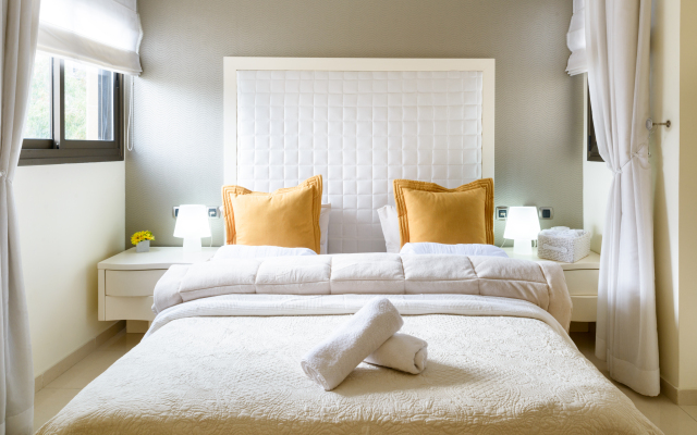 Comfort & Balcony By Feelhome Apartments