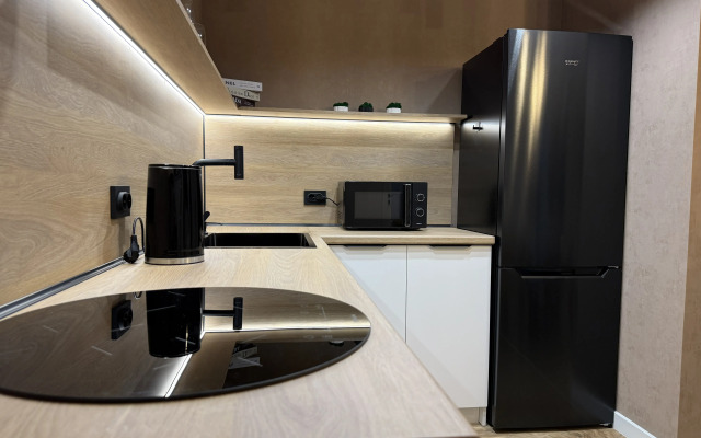 Trekhkomnatnaya v kurortnoy zone Flat