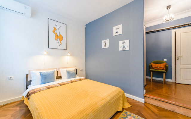 Апартаменты на Миллионной